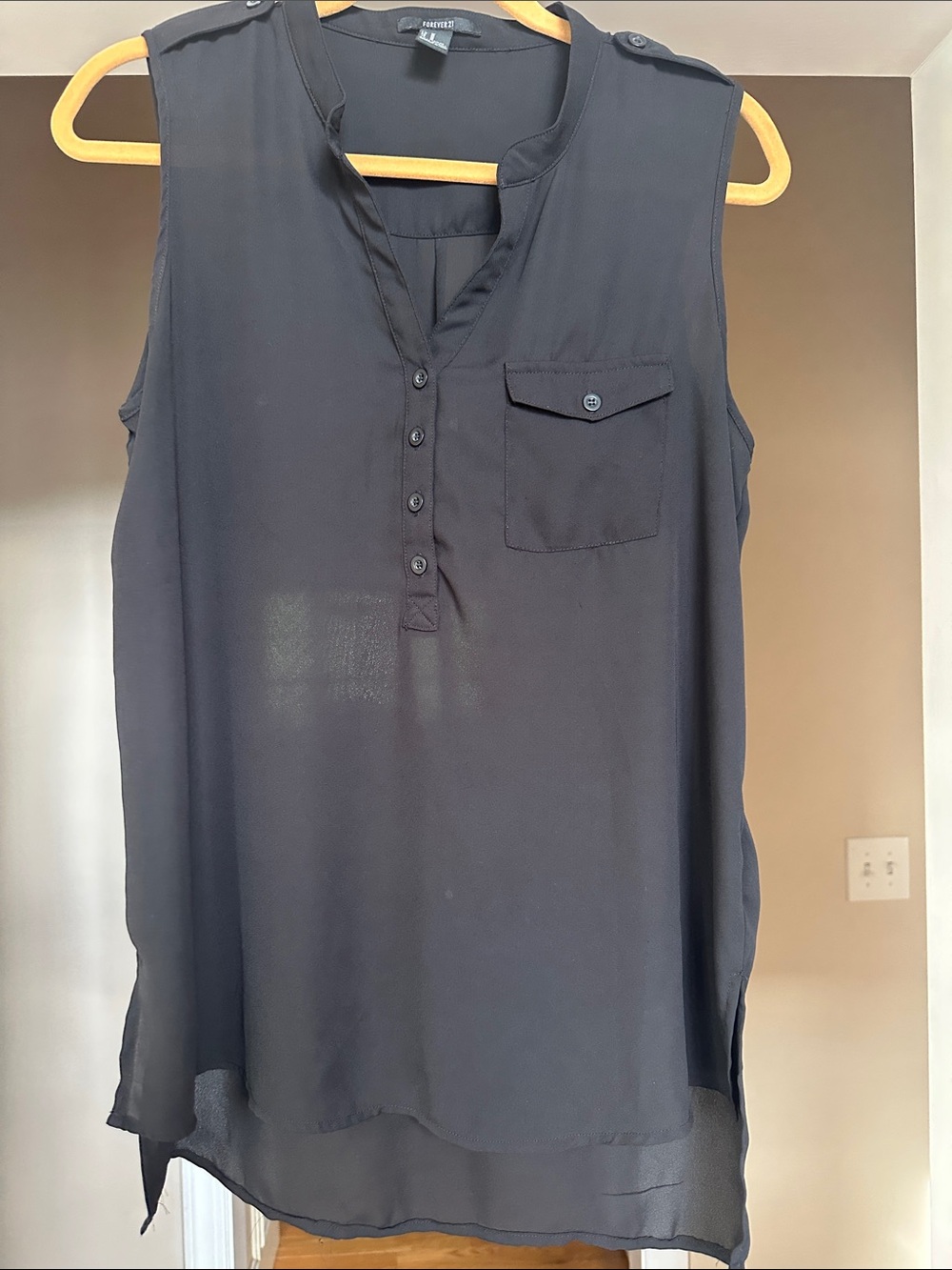 Black Sleeveless Henley Pocket Blouse